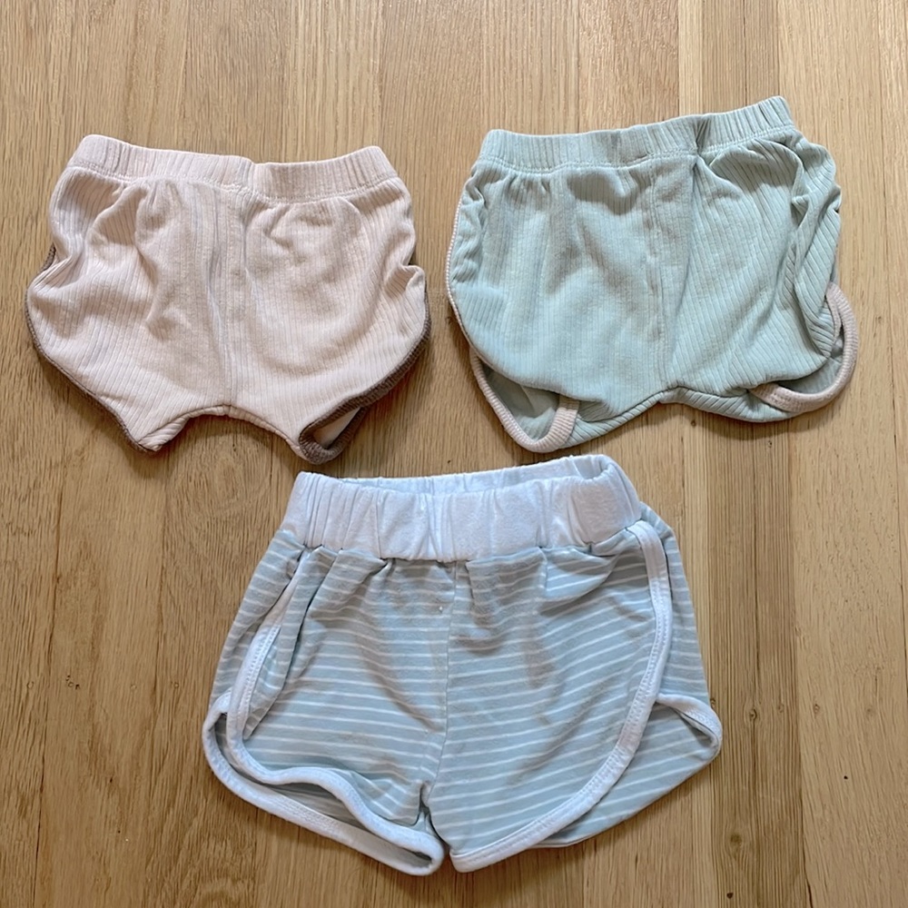 Baby track shorts 6-12mths